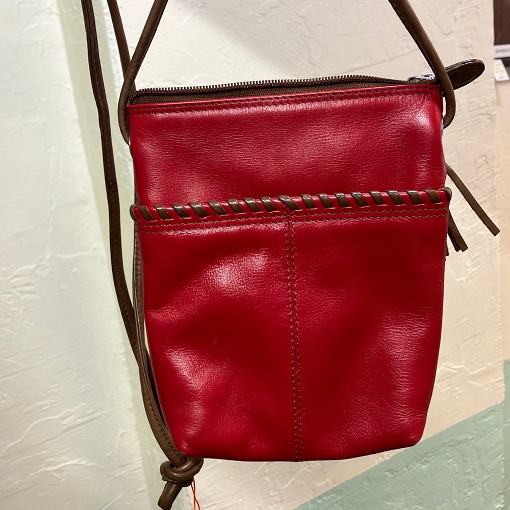 ili Leather Tassel Crossbody Bag • in Red Toffee